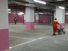 地下车库停车场划线