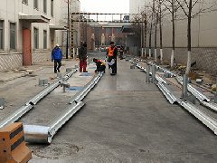 高速护栏安装