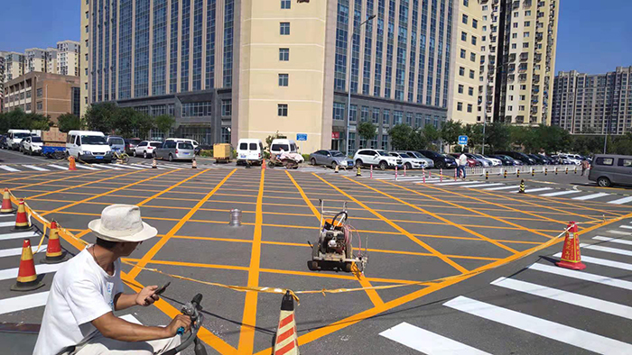 黄色禁停网格线